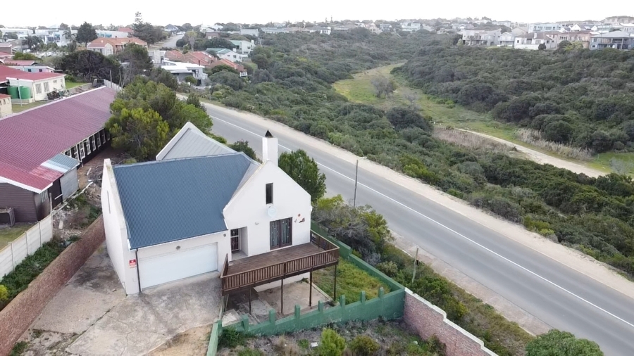 5 Bedroom Property for Sale in Stilbaai Wes Western Cape